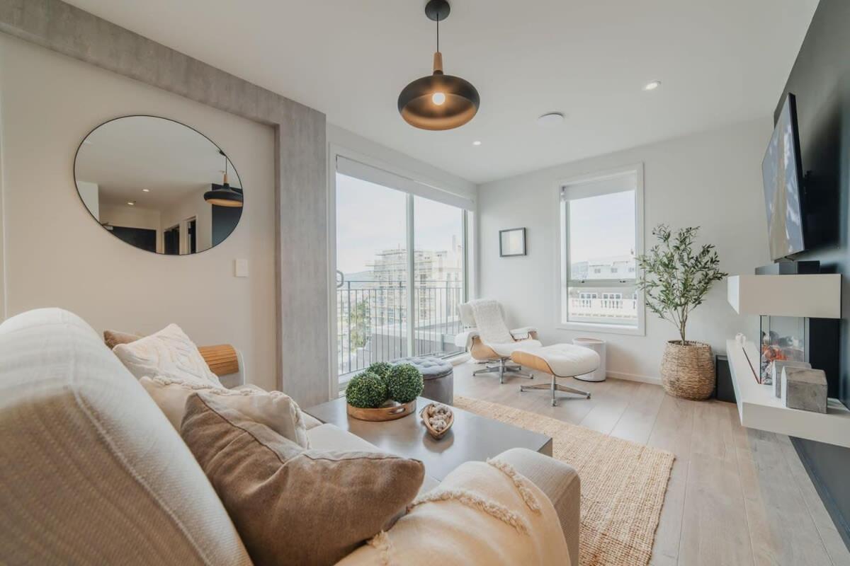 Penthouse Perfection - 2Br Elegance On Worcester St كريستتشيرش المظهر الخارجي الصورة
